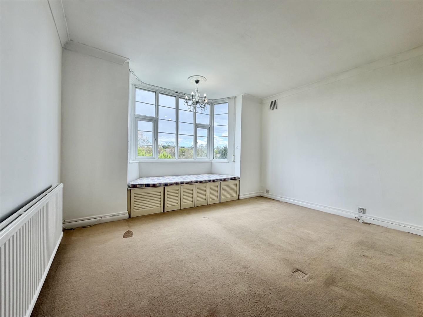 Seymour Court, Winchmore Hill